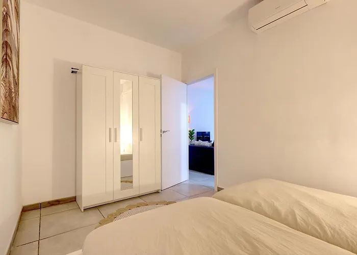 Casa Martina Centre Apartment Estepona